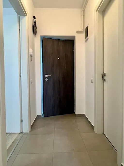 Flat In A Quiet Central Area - Carol Park Bucharest Apartment